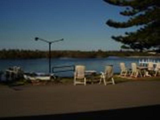 Black Swan Waterfront Motel (Adults Only) Swansea Buitenkant foto
